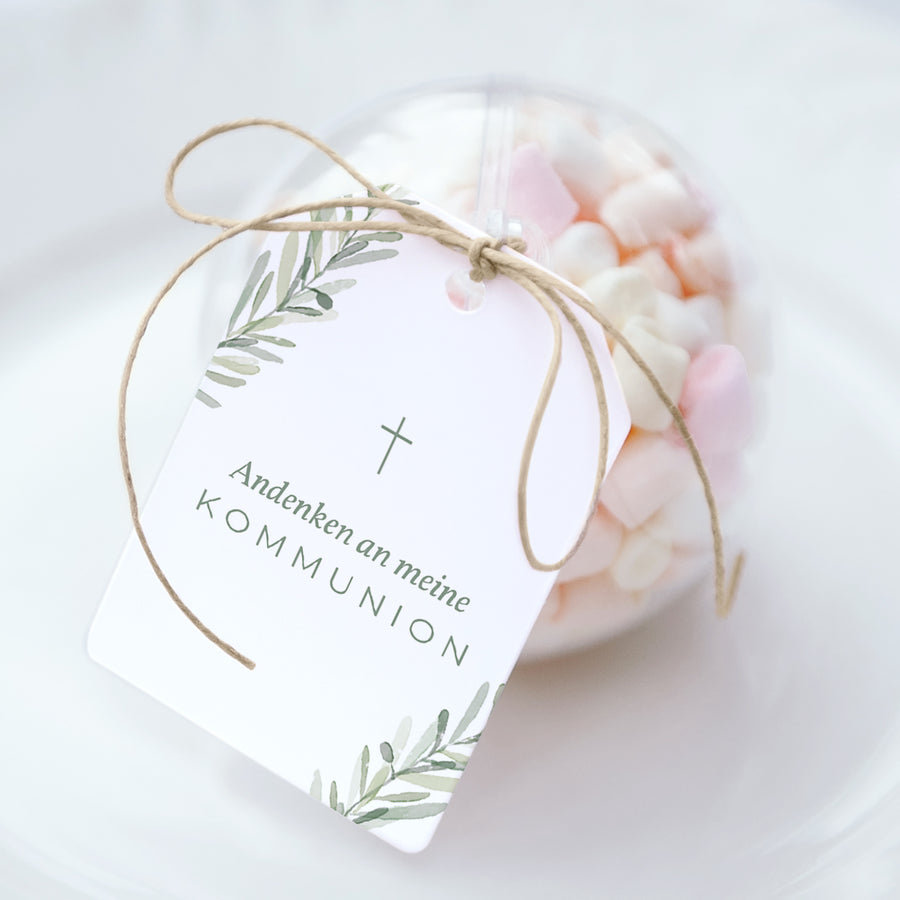 Geschenkbox Kommunion Ball mit Wimpel-Etikett Olivenbaumkranz foto