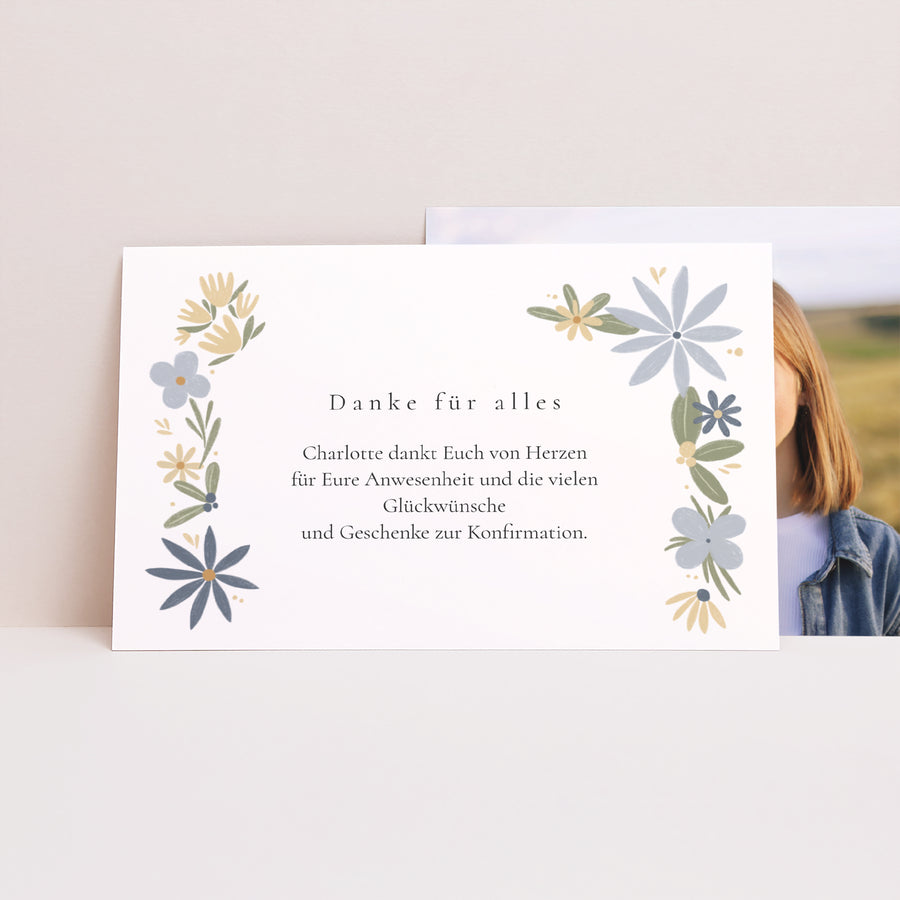 Dankeskarte Konfirmation Landschaft Blumenstrauß foto