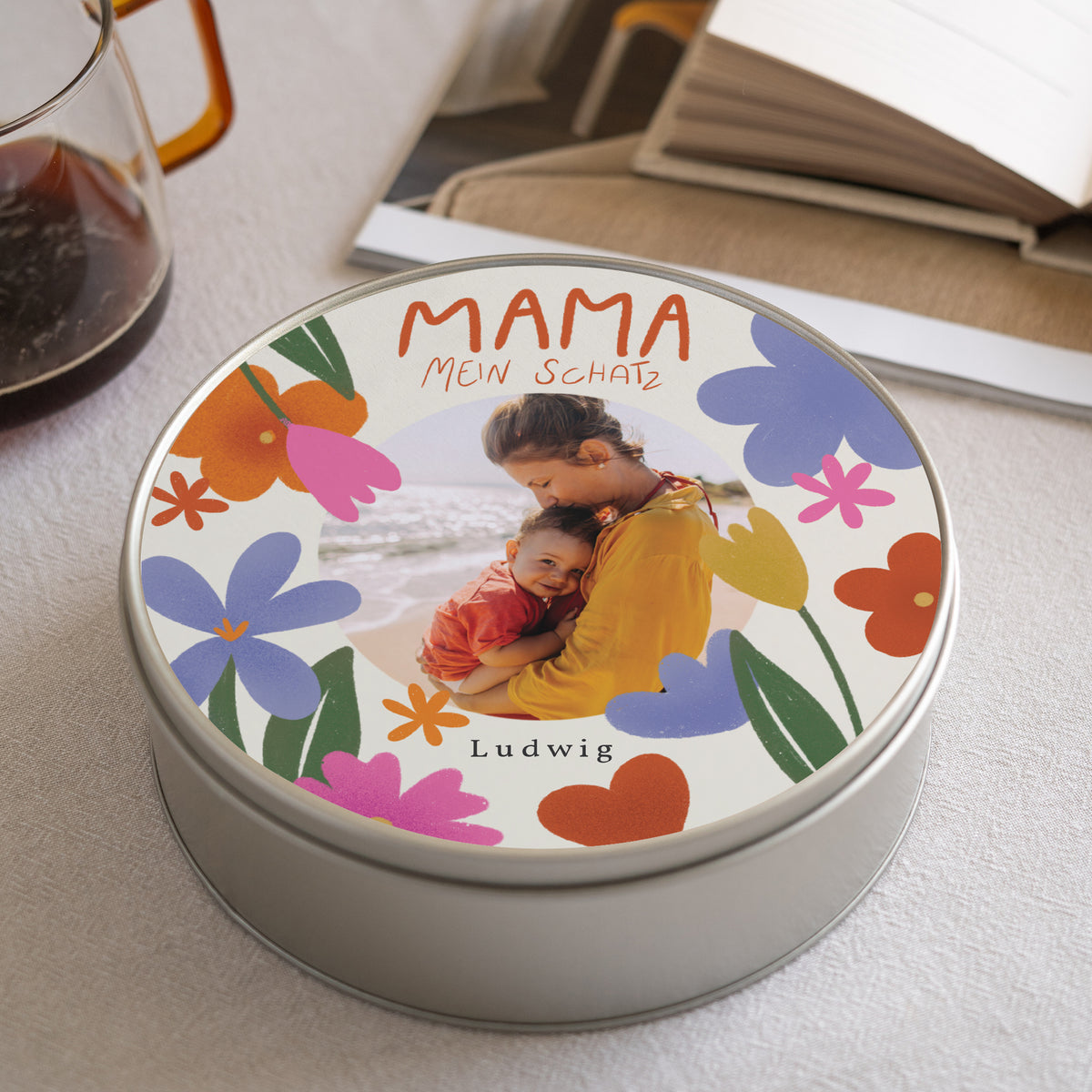 Metalldose Objekte Runde Mama der Liebe II foto