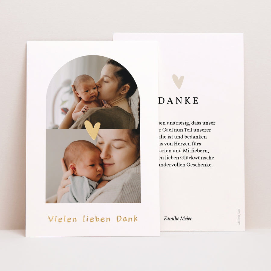 Dankeskarte Geburt PortraitPorträt Herz Goldverzierung Mehrfachfotos foto