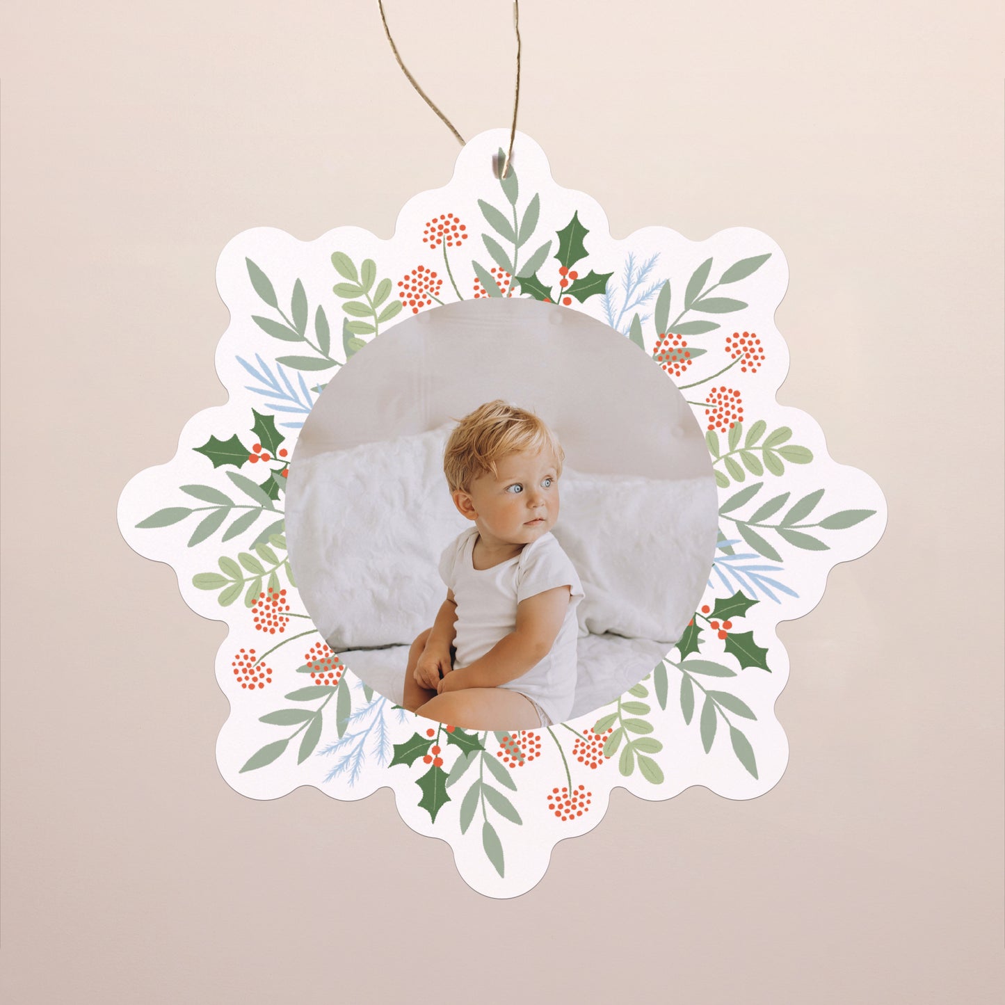 Weihnachtskarte Weihnachten Schwebende Schneeflocke Ein Lächeln für Weihnachten foto N° 1