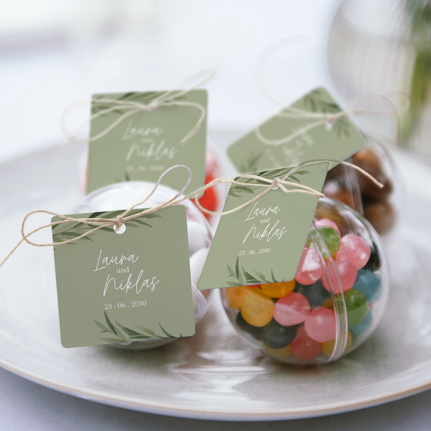 Geschenkbox Hochzeit Kugel mit quadratischem Etikett Olivenblätter foto N° 2