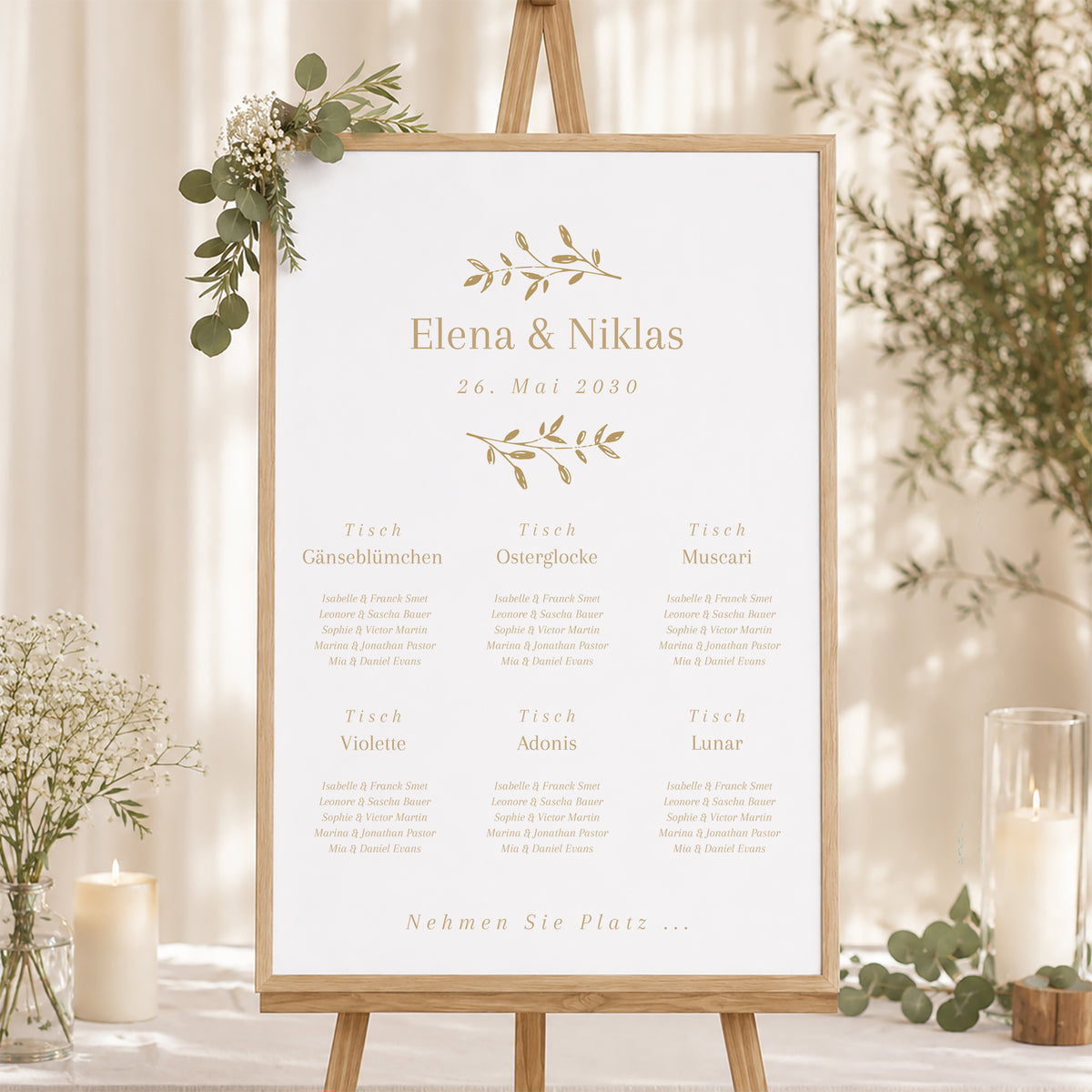 Sitzplan Hochzeit Porträt goldener Blumenkranz foto N° 1