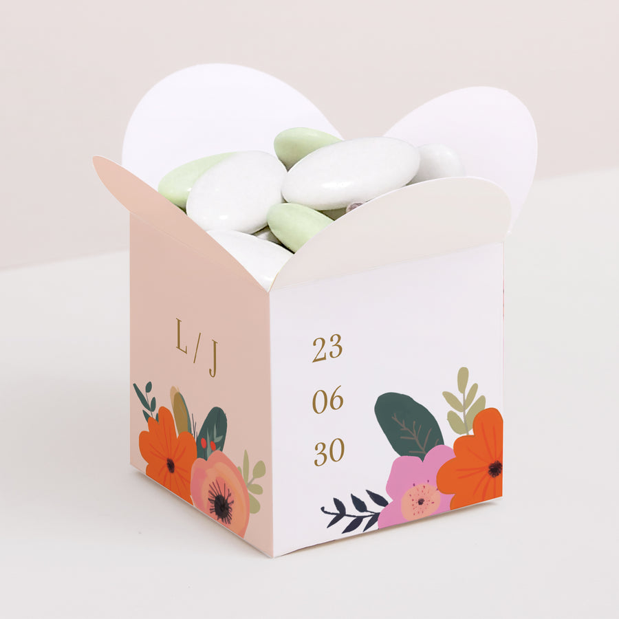 Geschenkbox Hochzeit Schmetterlingsöffnung Reigen von Blumen foto