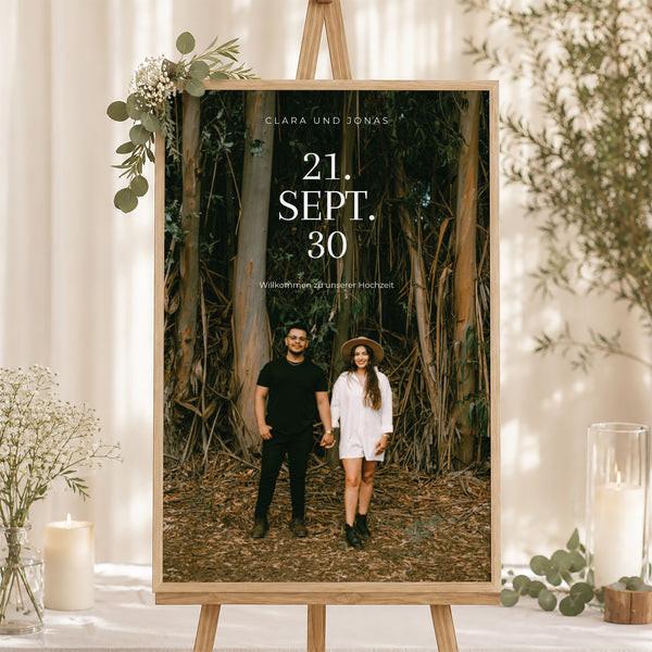 Begrüßungstafel Hochzeit Porträt 60 x 90 cm Typo Datum foto
