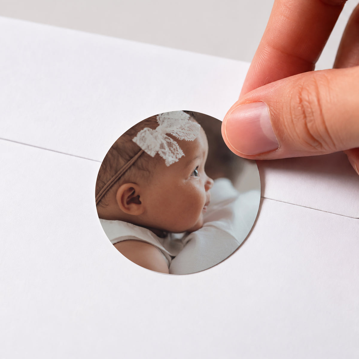 Sticker Taufe Rund Knuddell mich mit Küssen foto