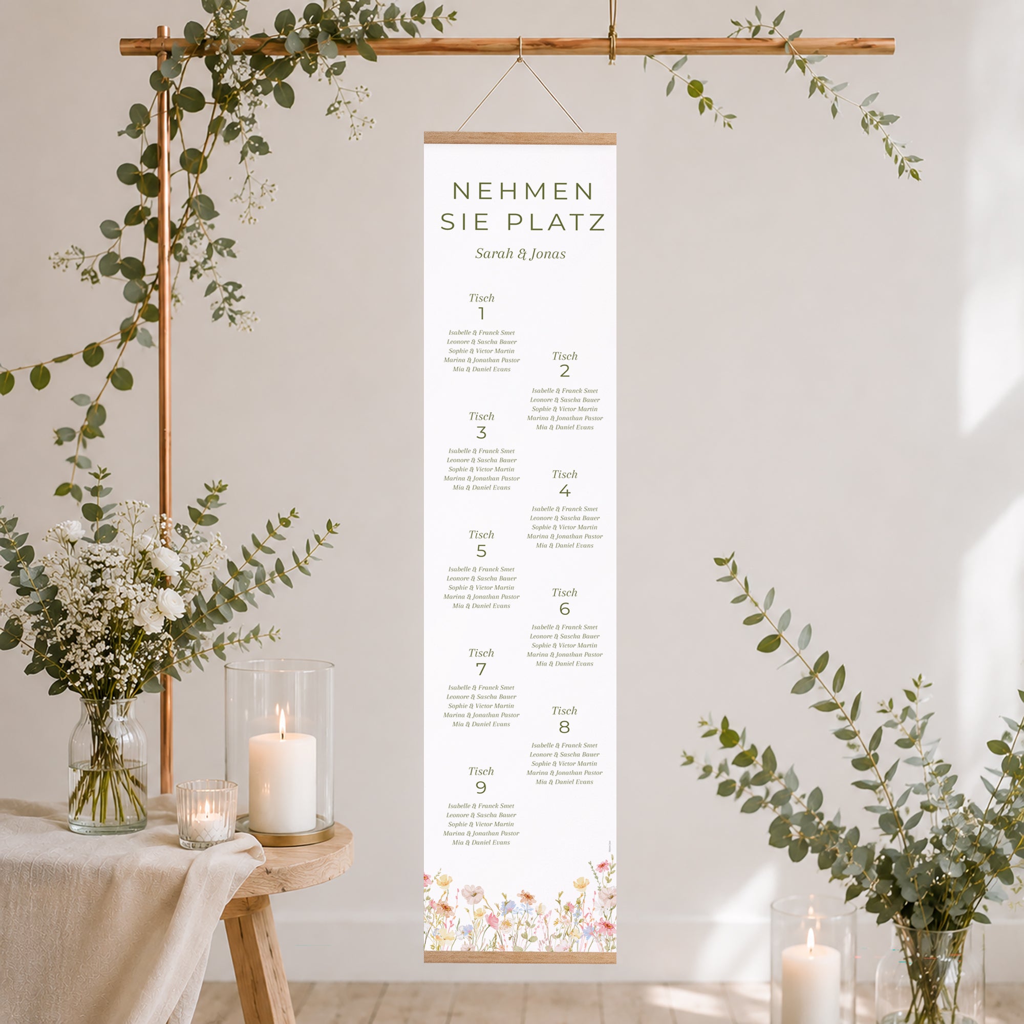 Sitzplan Hochzeit Holzstütze Wildblumenkranz foto N° 2