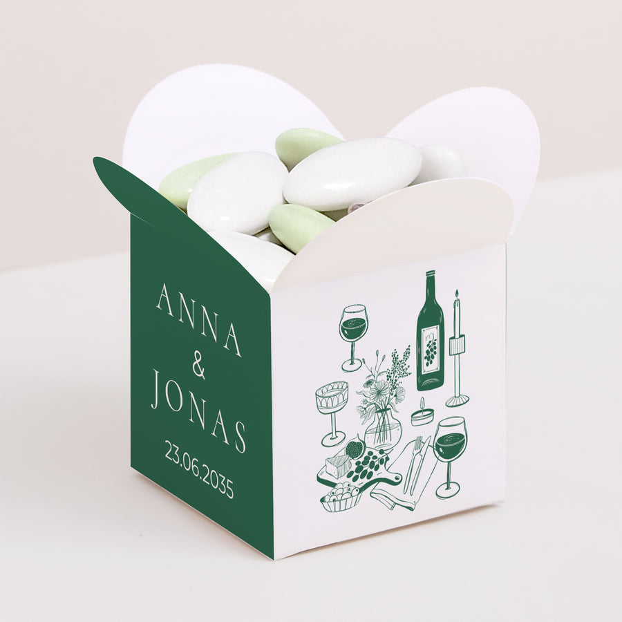 Geschenkbox Hochzeit Schmetterlingsöffnung Willkommen an unserem Tisch. foto