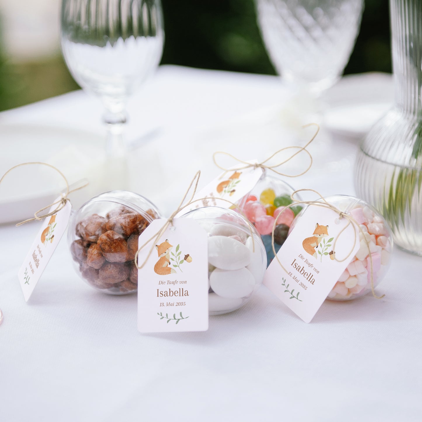 Geschenkbox Taufe Ball mit Wimpel-Etikett Die Tiere des verwunschenen Waldes foto N° 2