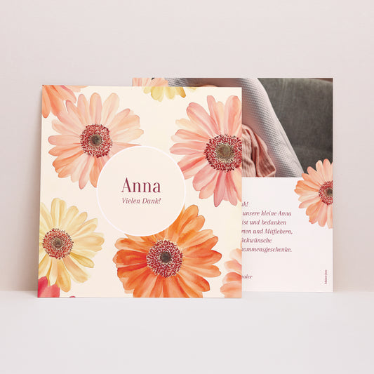 Dankeskarte Geburt Quadrat Ein Liebesblatt foto