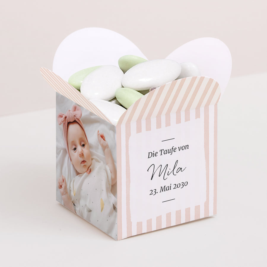 Geschenkbox Taufe Schmetterlingsöffnung Helle rosa Streifen II foto