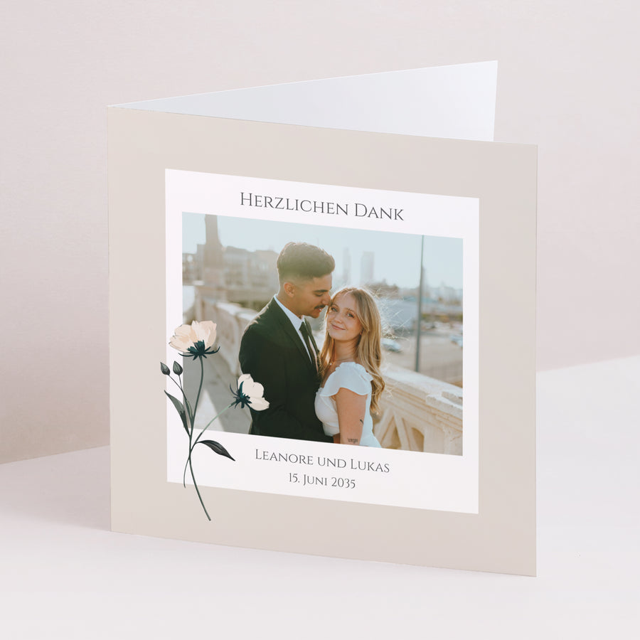 Dankeskarte Hochzeit Doppelflügelfenster Süße Blumen foto