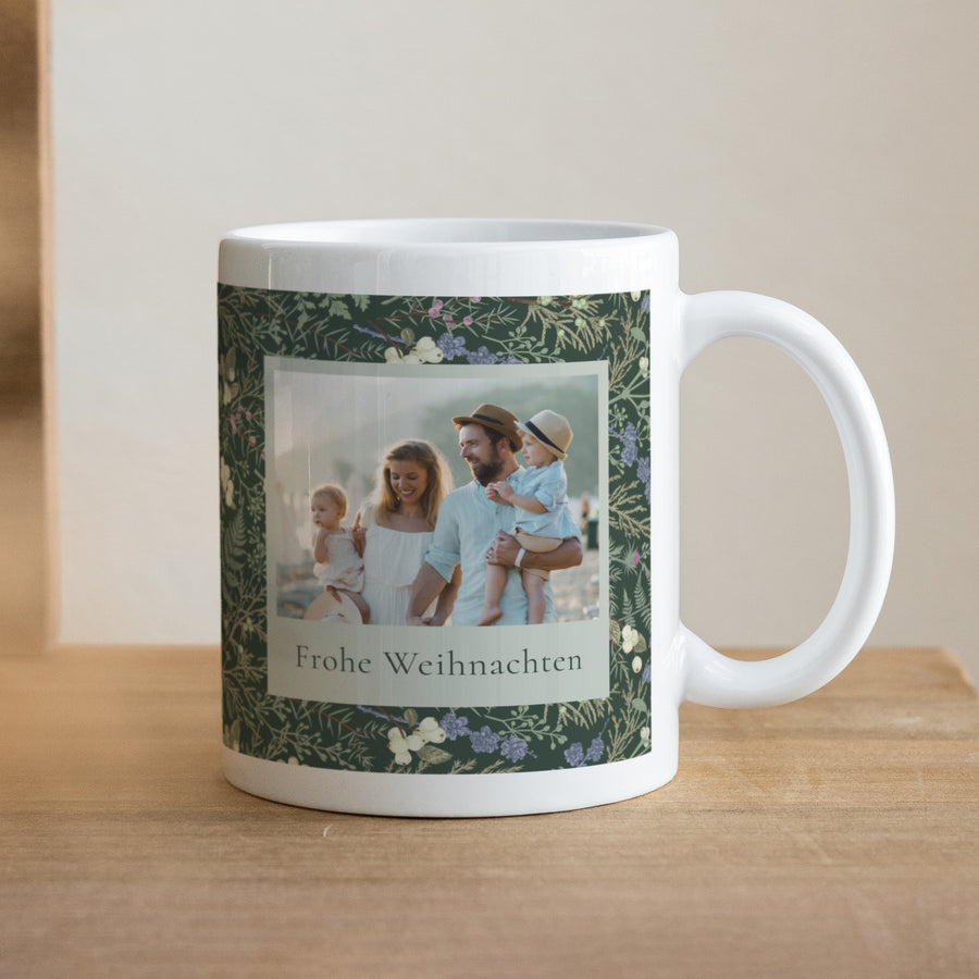 Tasse Weihnachten Weiß Winterlaub foto