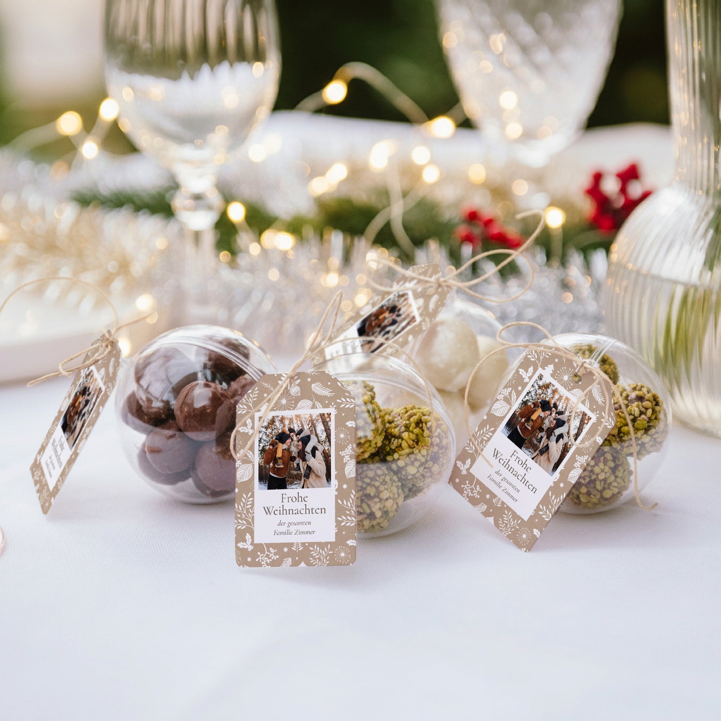 Geschenkbox Weihnachten Ball mit Wimpel-Etikett Weihnachtstraditionen foto N° 2