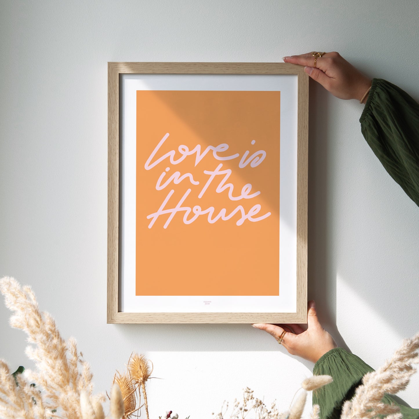 Poster Objekte Porträt Die Liebe ist im Haus. foto N° 2