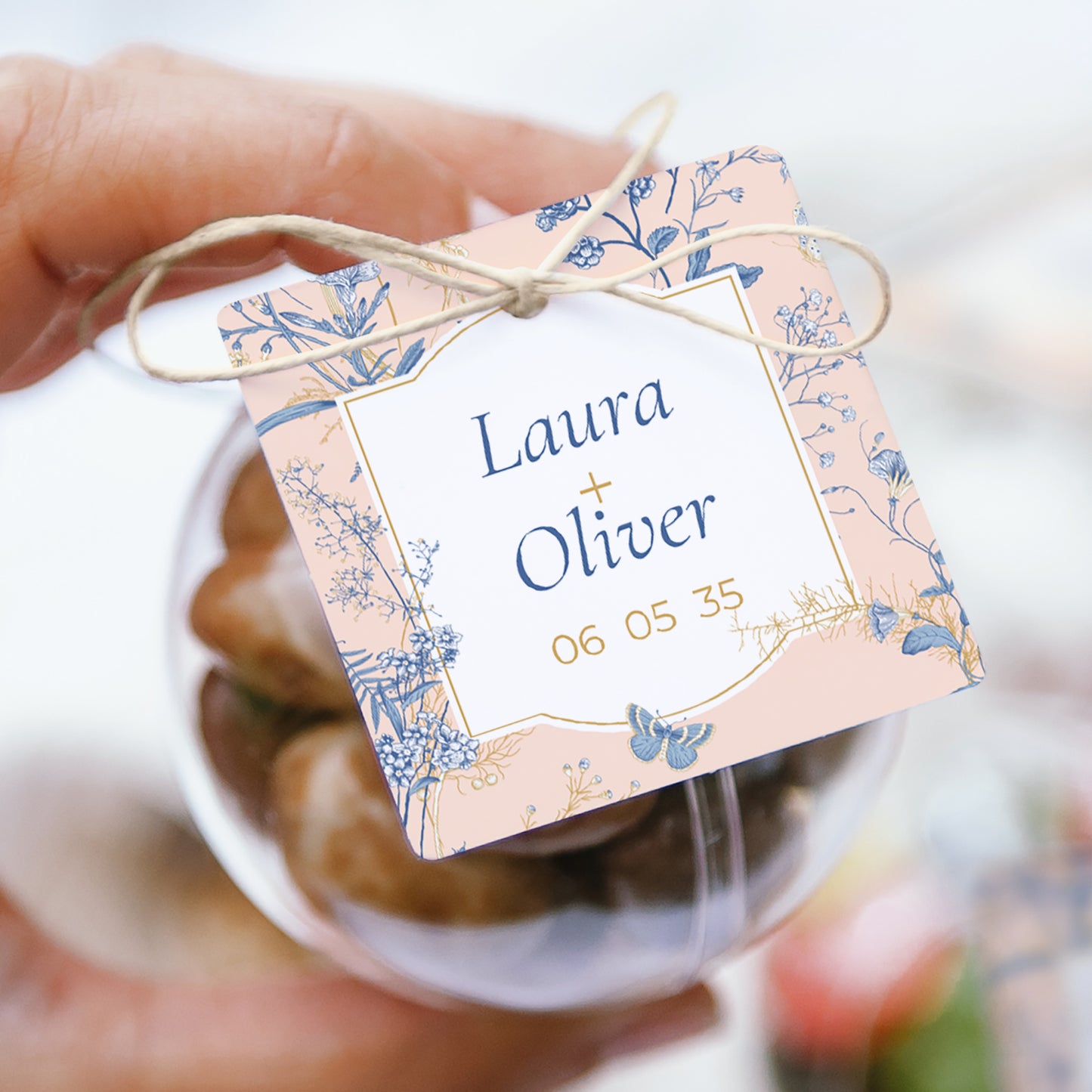 Geschenkbox Hochzeit Kugel mit quadratischem Etikett Wildkräuter foto N° 1