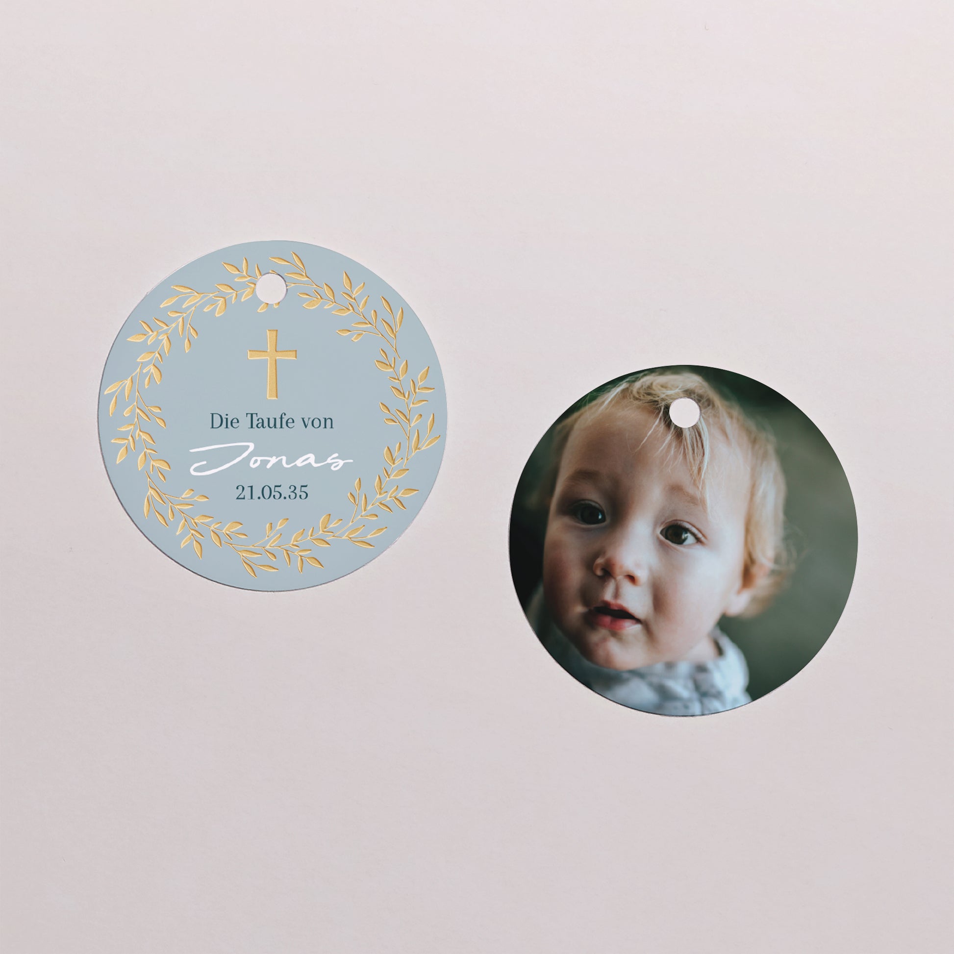 Geschenkbox Taufe Kugel mit runder Etikette Blaue Zartheitkrone foto N° 3