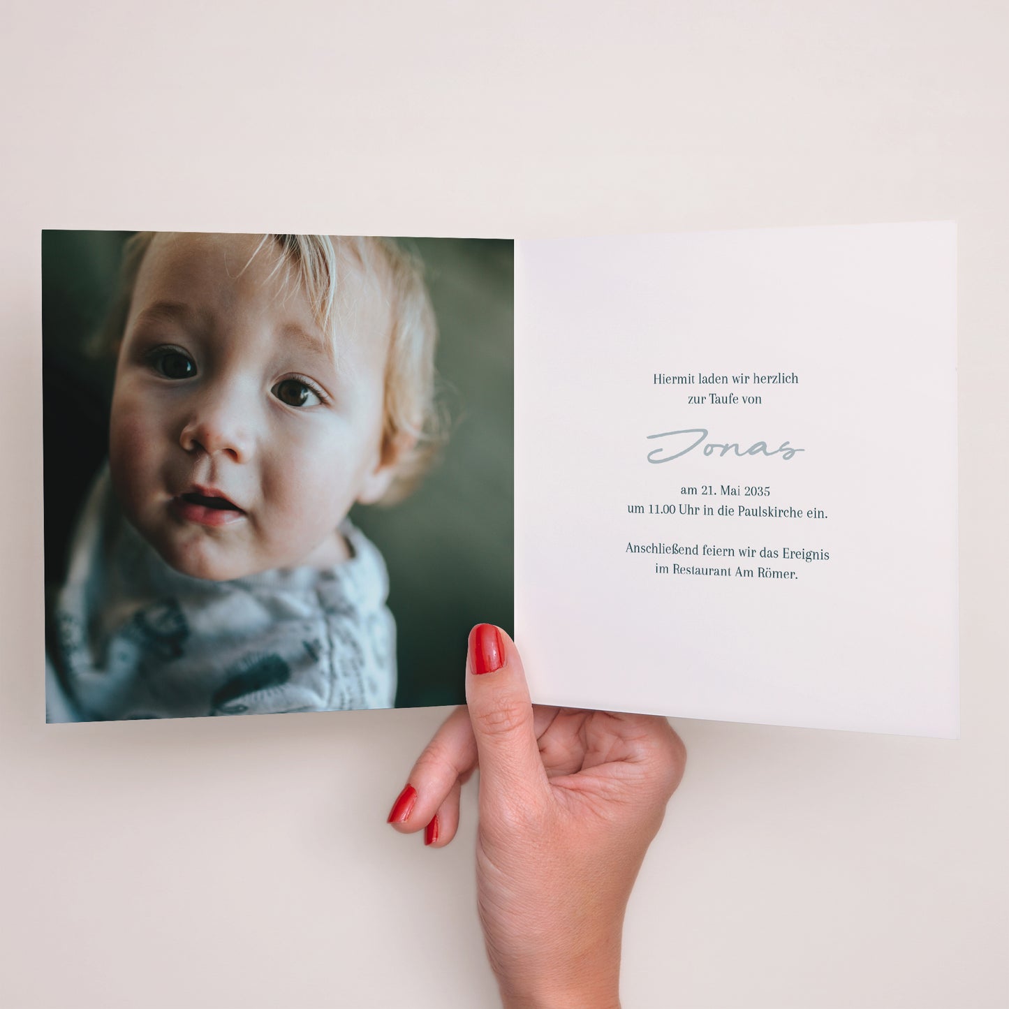 Taufeinladung Doppelflügelfenster Blaue Zartheitkrone foto N° 2