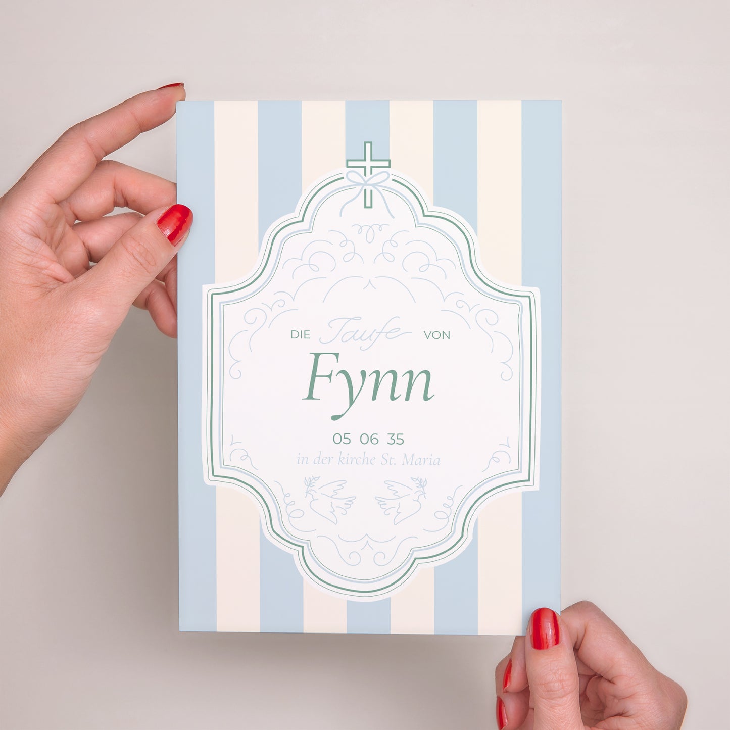 Taufeinladung Porträt Taufe und Zärtlichkeit foto N° 2