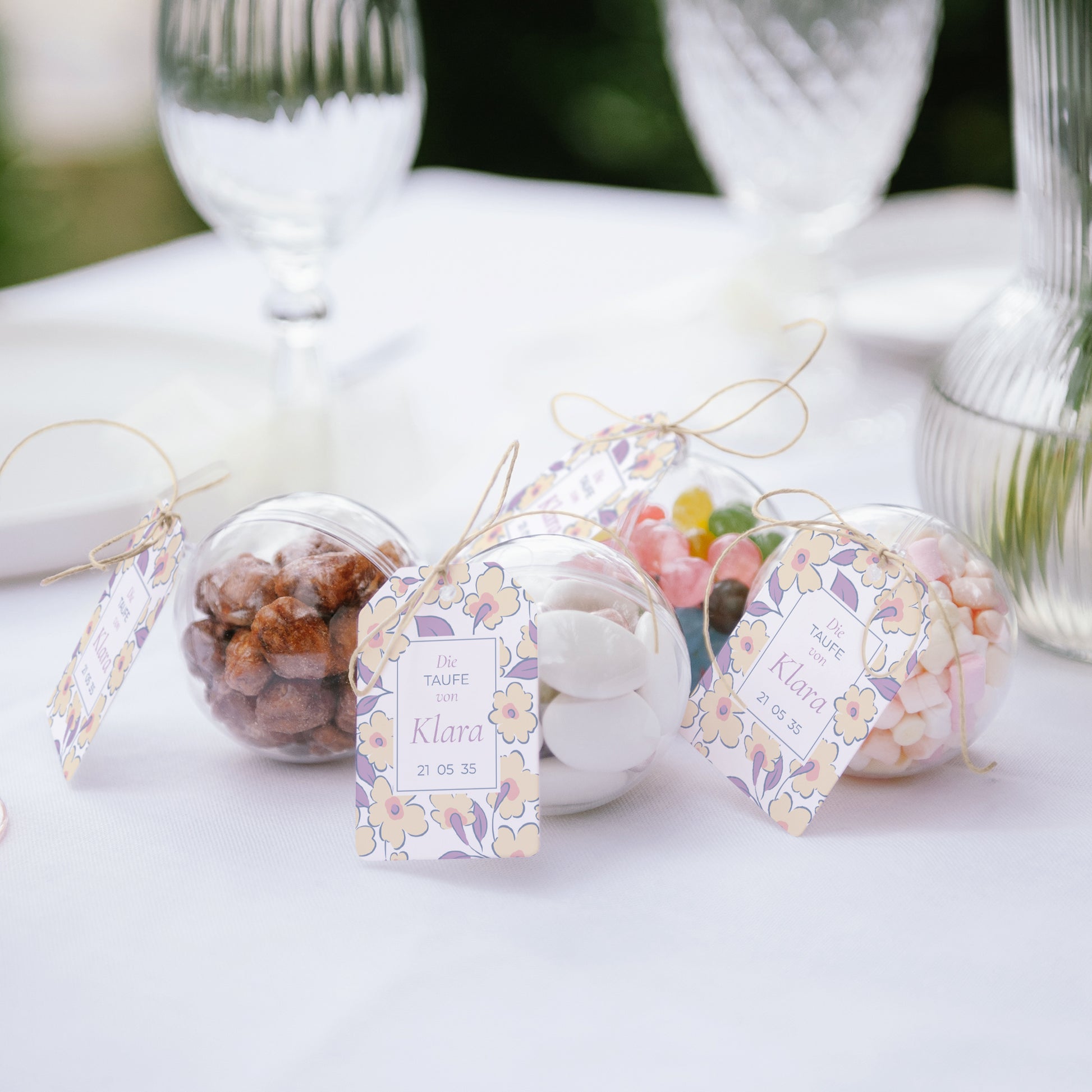 Geschenkbox Taufe Ball mit Wimpel-Etikett Sanfte Blüte foto N° 2