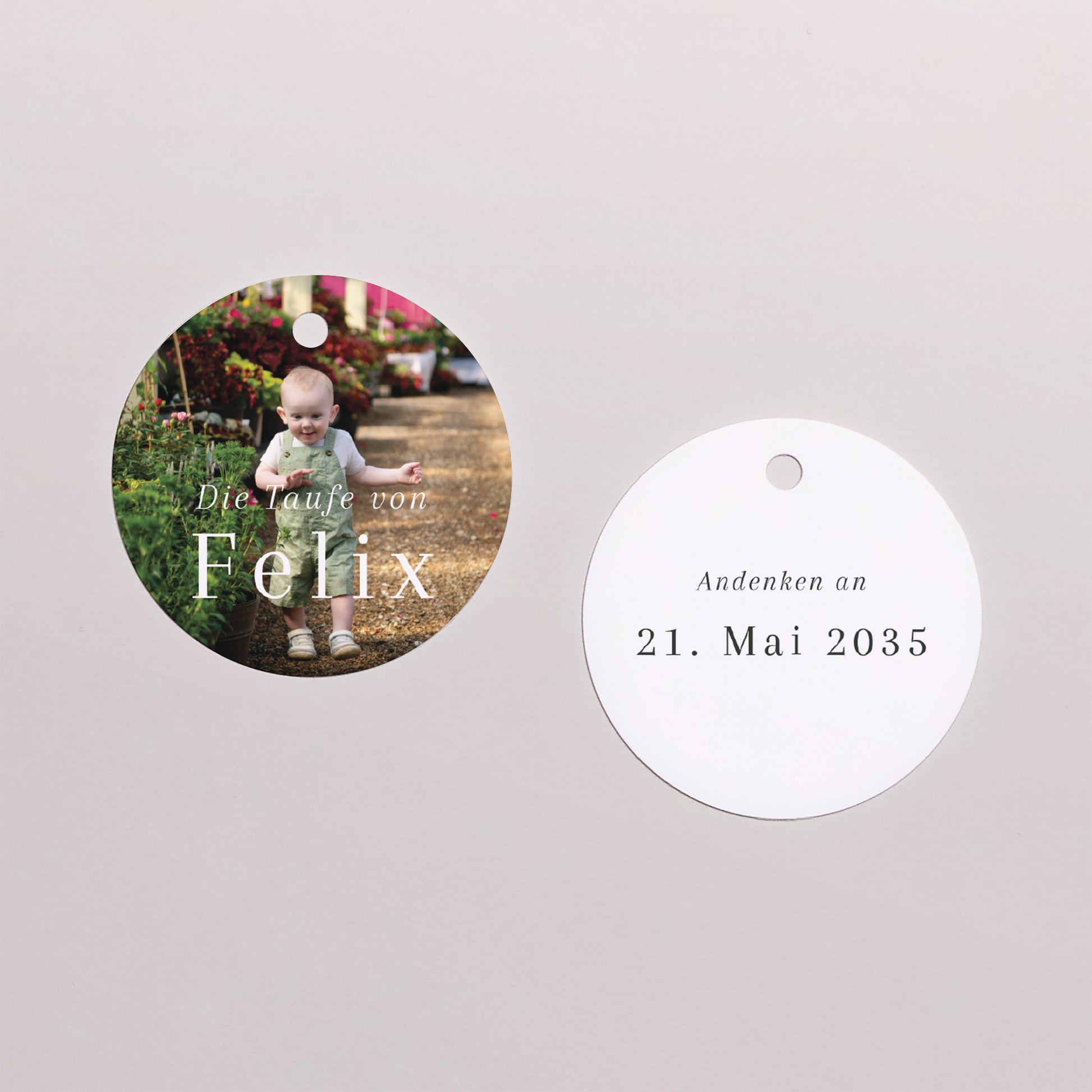 Geschenkbox Taufe Kugel mit runder Etikette Heiliger Schnappschuss foto N° 3