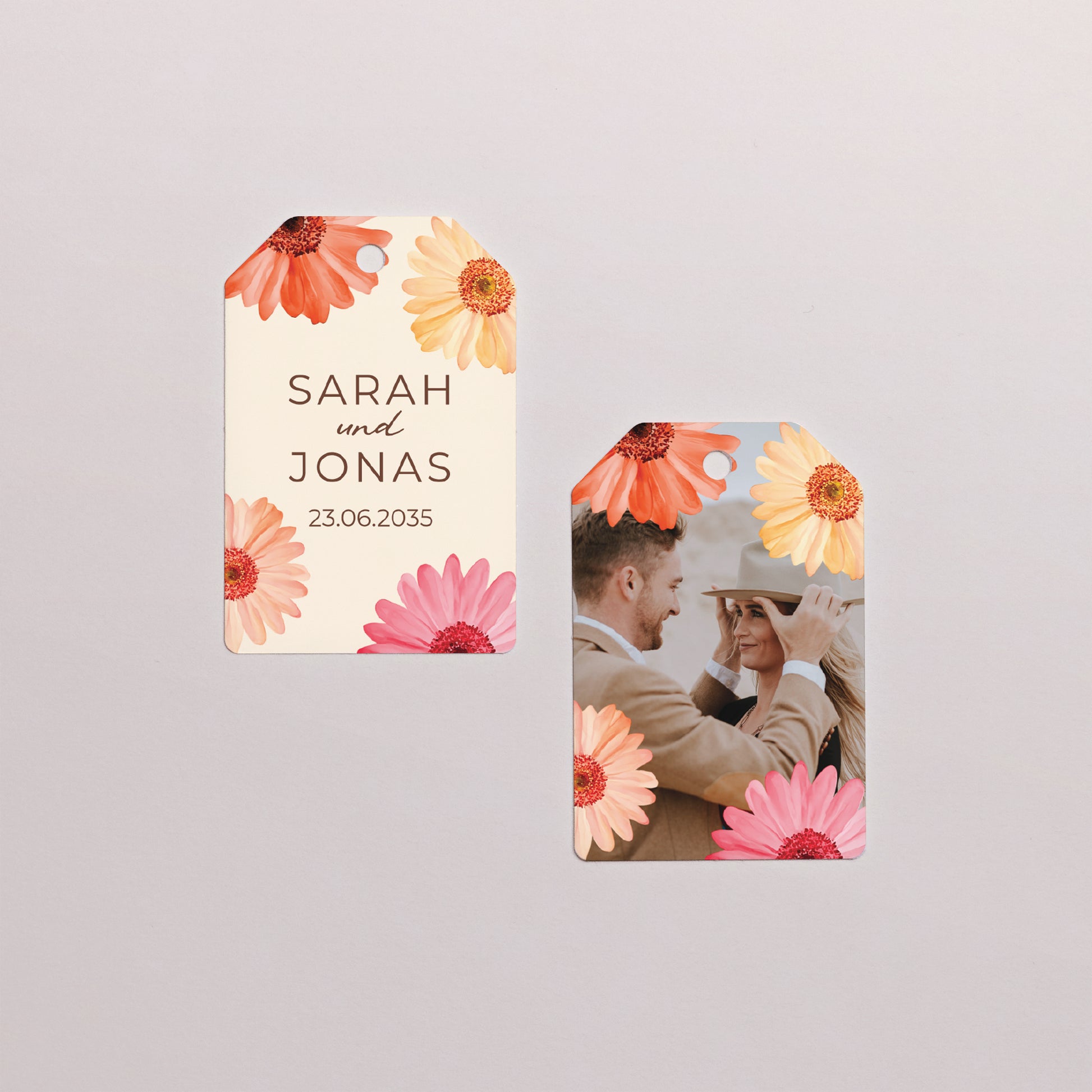 Geschenkbox Hochzeit Ball mit Wimpel-Etikett Blütenflocken foto N° 4