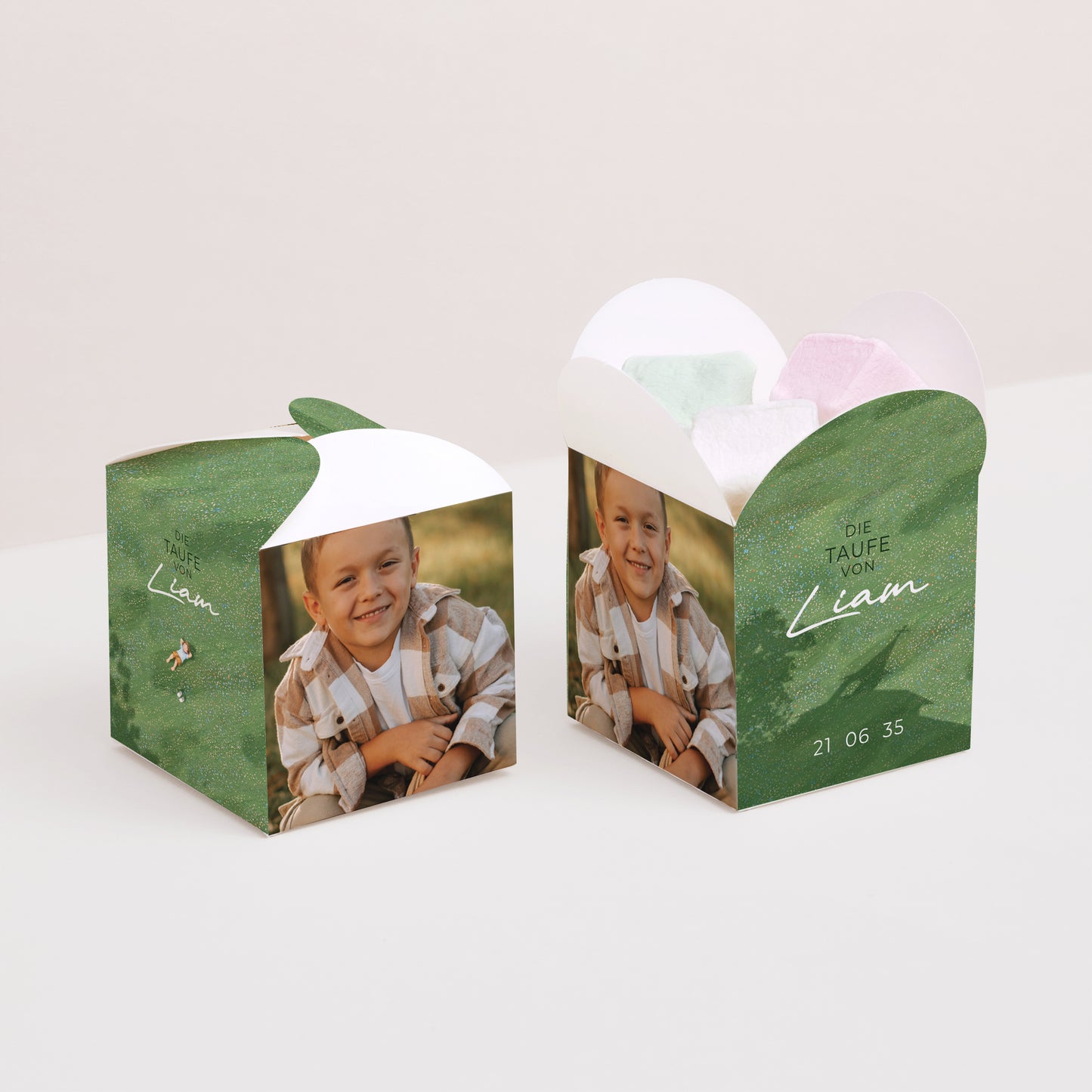 Geschenkbox Taufe Schmetterlingsöffnung Seine Taufe im Gras foto N° 2