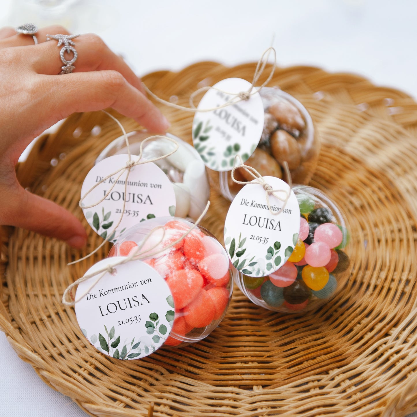 Geschenkbox Kommunion Kugel mit runder Etikette Lichtweg foto N° 2