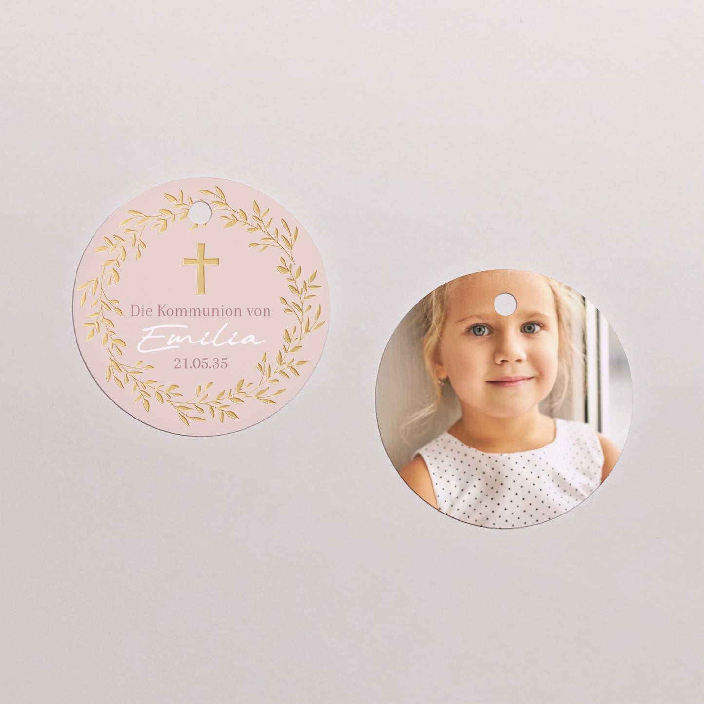 Geschenkbox Kommunion Kugel mit runder Etikette Goldene Rosen Segnung foto N° 3