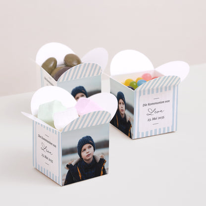 Geschenkbox Kommunion Schmetterlingsöffnung Zwischen den blauen Linien foto N° 3