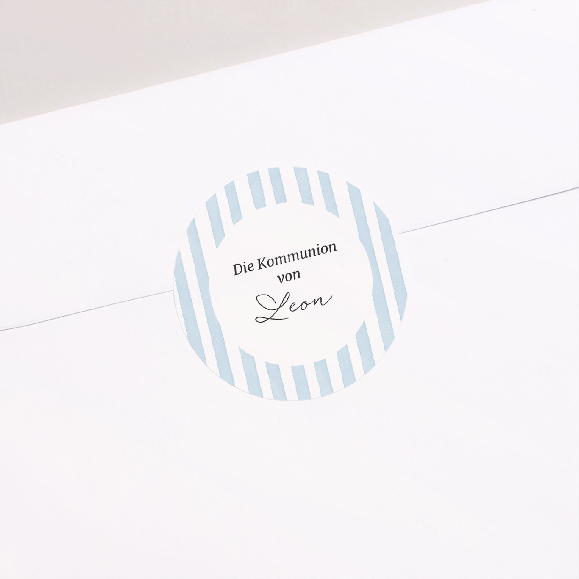 Sticker Kommunion Rund Zwischen den blauen Linien foto N° 1