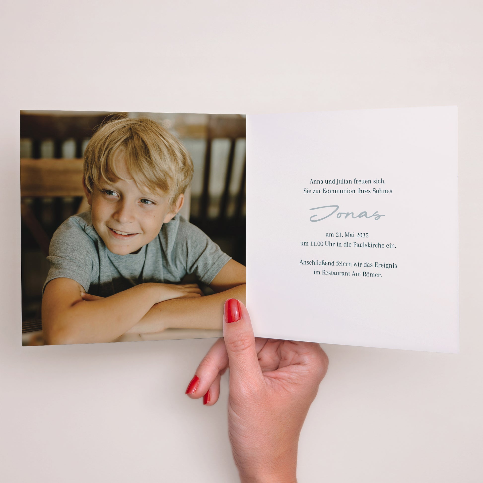 Einladungskarte Kommunion Doppelflügelfenster Goldene blaue Segnung foto N° 2