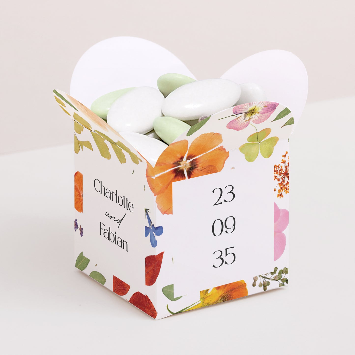 Geschenkbox Hochzeit Schmetterlingsöffnung Liebesherbarium foto N° 1