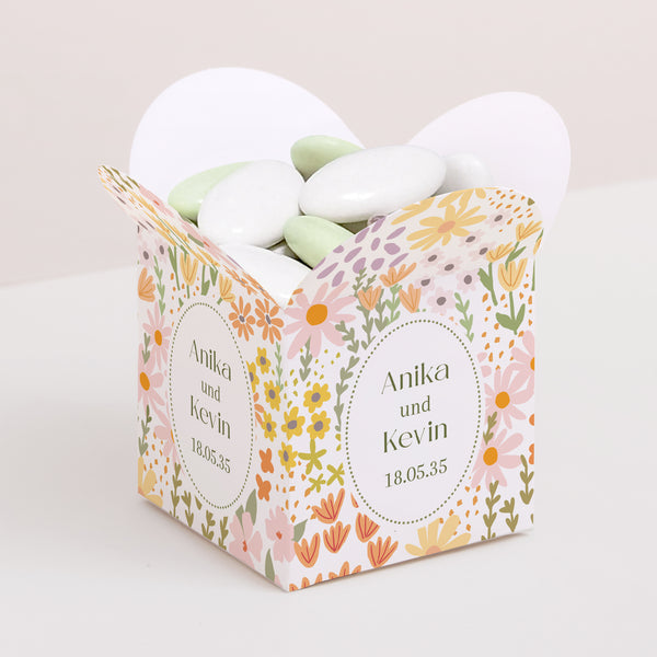 Geschenkbox Hochzeit Schmetterlingsöffnung Liebe in Blüte foto